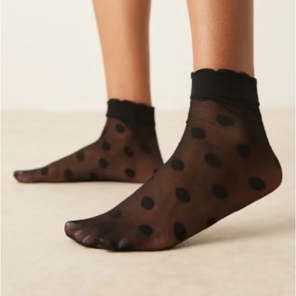 NWT American Eagle Women’s Sheer Boyfriend Socks 2-Pack